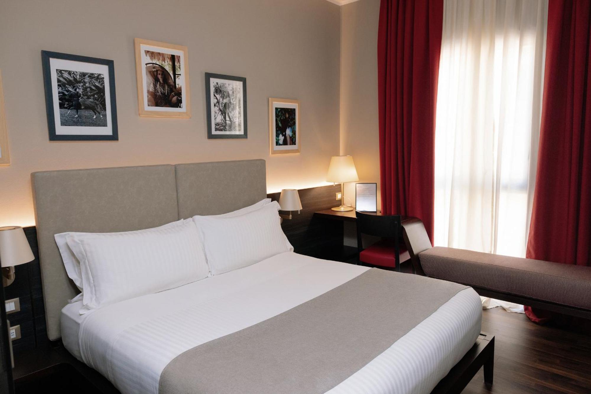 10 Keys Milano Hotel Luaran gambar