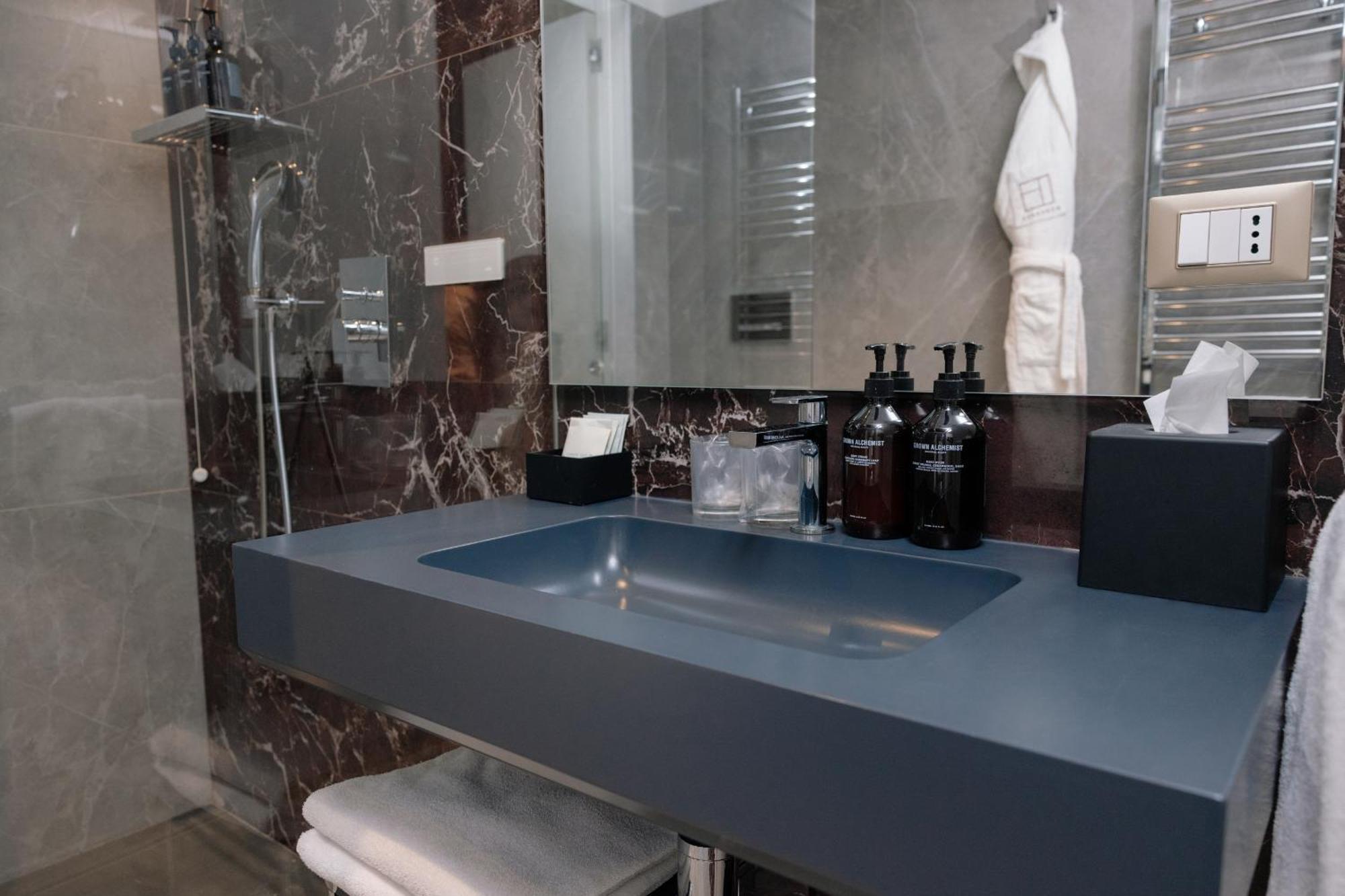 10 Keys Milano Hotel Luaran gambar